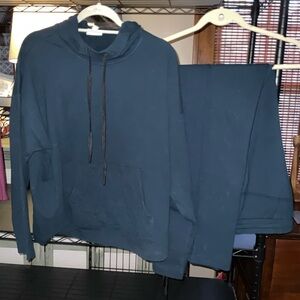 J. Jill Deep Blue women’s top with matching pant. Brand new with tags.